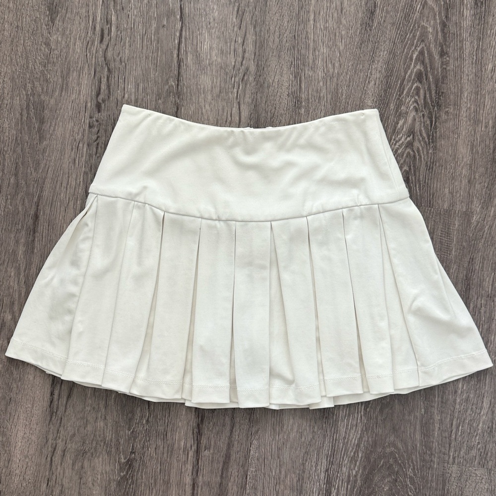 Alice + Olivia White Pleated Mini Skirt Skort 2